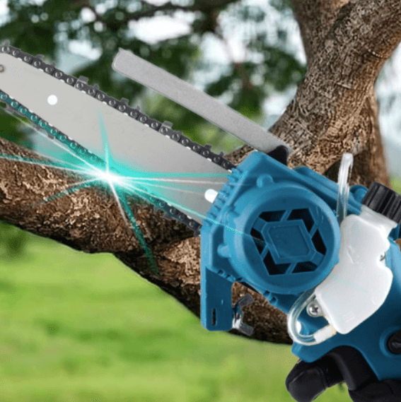 CutMaster™️ - Tronçonneuse portable à batterie