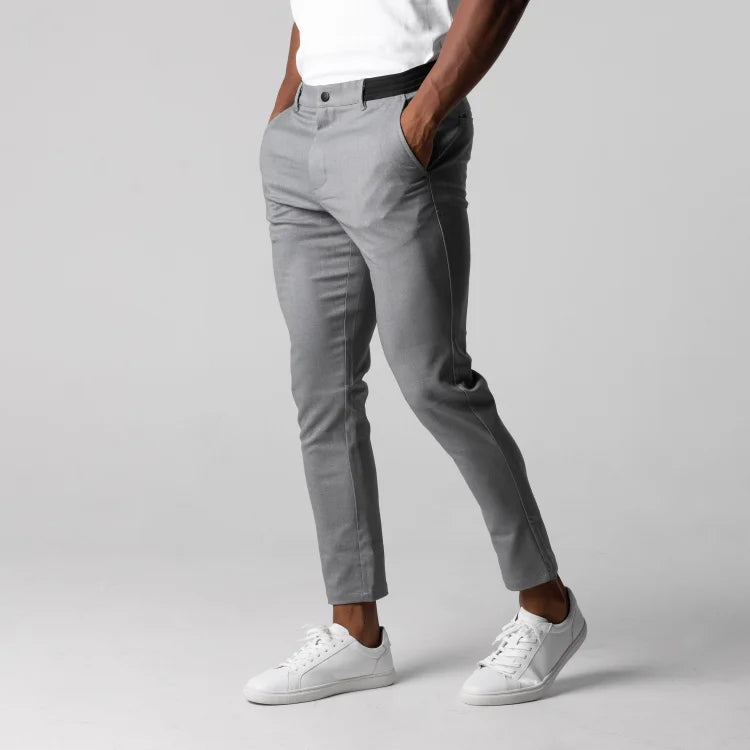 Élégance et confort réunis - Pantalon Slim à effet allongé